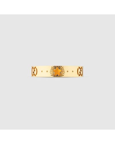 Gucci Icon Ring aus Gelbgold mit Sternen - Mettallic