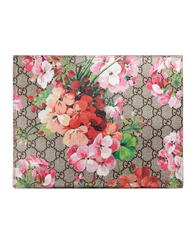 Gucci Canvas Gg Blooms Large Cosmetic Case in Pink - Lyst