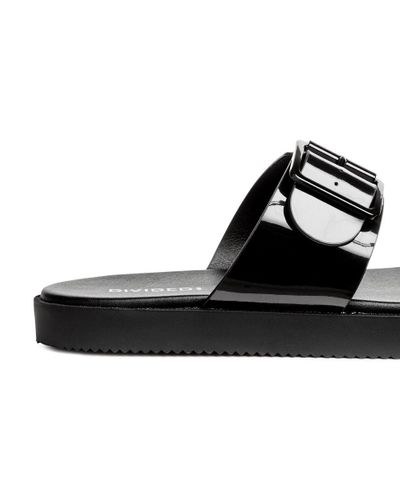 hm slip on sandals