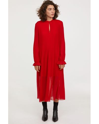 h&m pleated chiffon dress