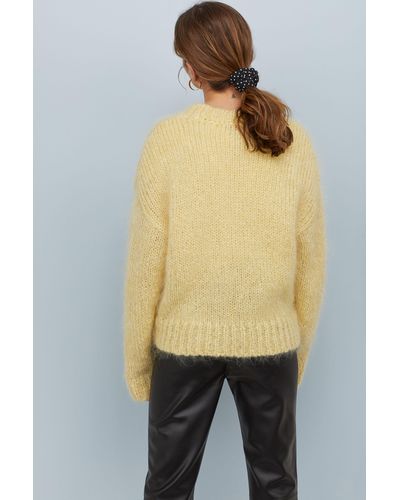 H&M Synthetic Knit Mohair-blend Sweater in Light Yellow (Yellow) | Lyst