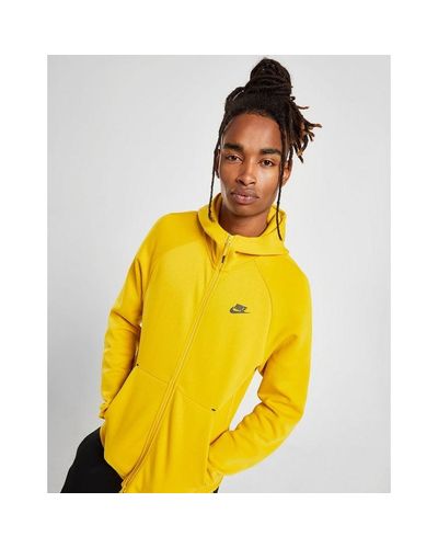 tech fleece yellow