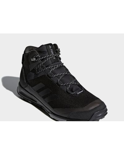 terrex tivid mid climaproof