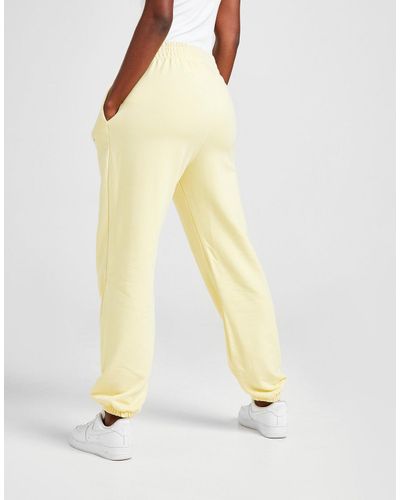 nike swoosh joggers