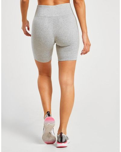 nike cycle shorts grey