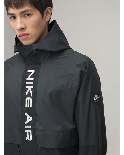 nike air woven hooded jacket