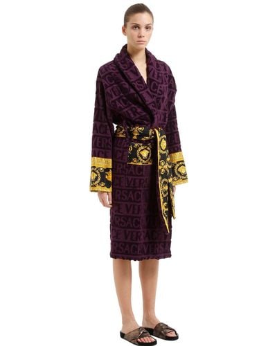 versace robe