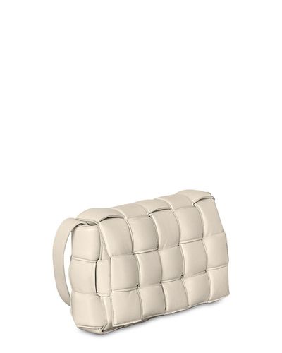 bottega veneta cassette beige