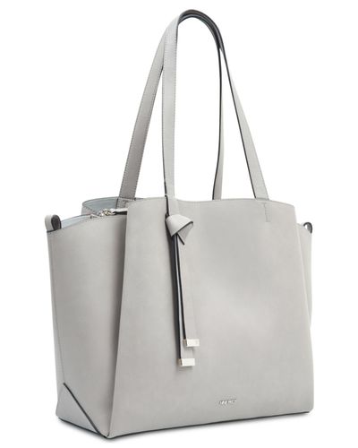 nine west gaya tote
