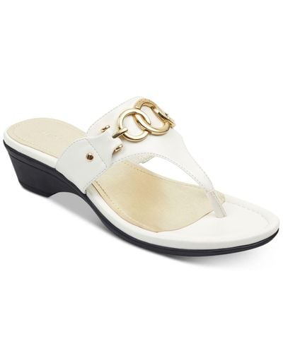 marc fisher thong low heel sandals