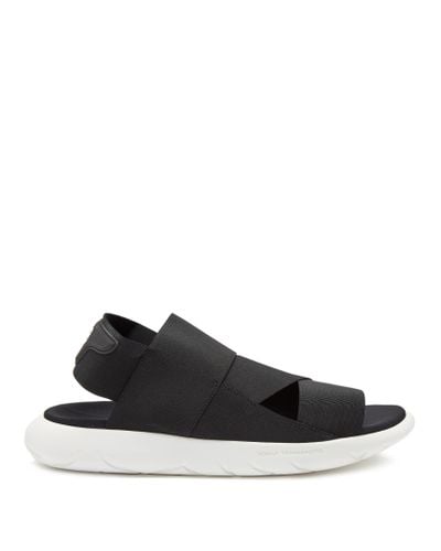 qasa sandals