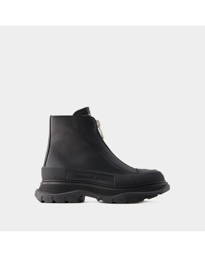 Alexander McQueen Tread Slick Ankle Boots - Black