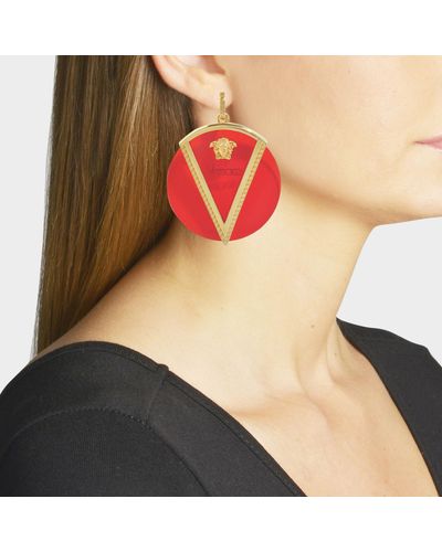 Versace Medusa Earrings In Red Resin And Gold Metal | Lyst
