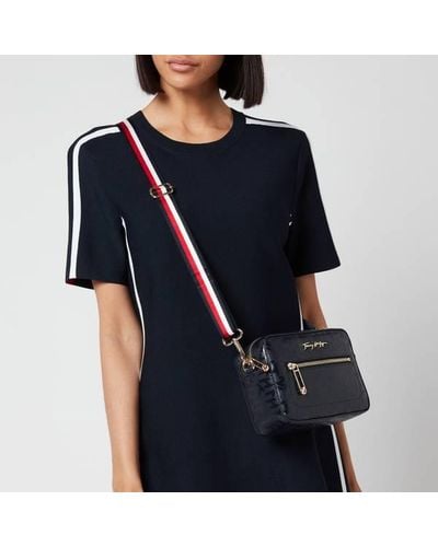 tommy hilfiger iconic monogram