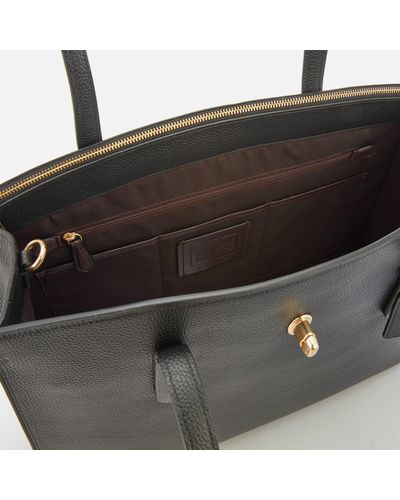 turnlock charlie coach