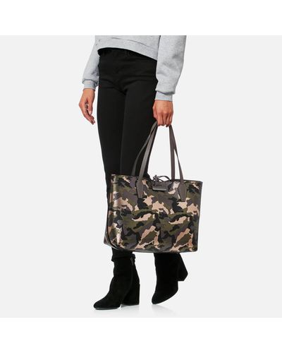 guess bobbi inside out