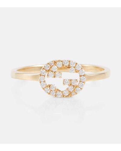 Gucci Ring Interlocking G aus 18kt Gelbgold mit Diamanten - Weiß