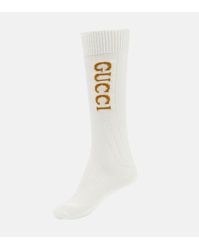 Gucci Calze in cotone con stampa del logo - Bianco