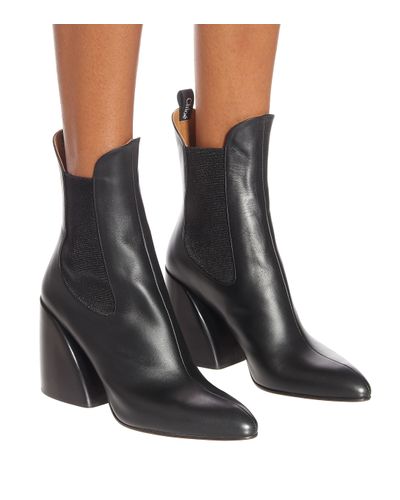 chloe wave boots
