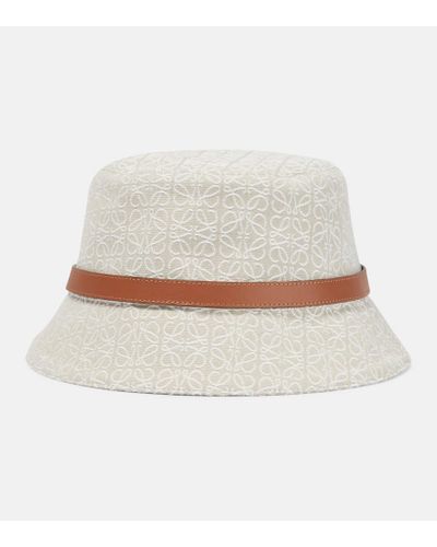 Loewe Anagram Bucket Hat - White