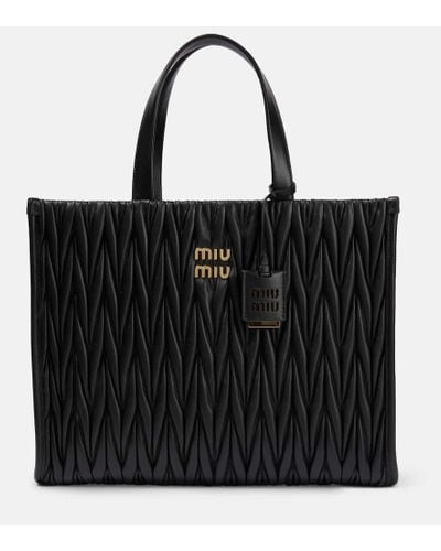Miu Miu Handtasche aus Matelassé-Leder - Schwarz