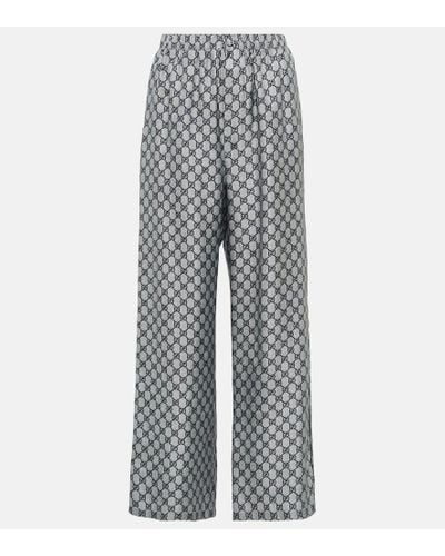 Gucci Pantalones anchos de sarga de seda con GG - Gris
