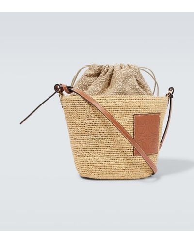 Loewe Bucket-Bag Pochette aus Raffiabast - Mettallic