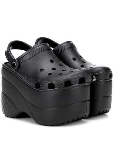 Balenciaga Crocs mit Plateausohle - Schwarz