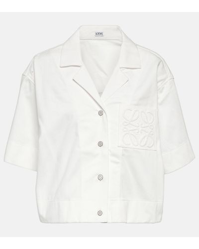 Loewe Camisa cropped en denim con anagrama - Blanco