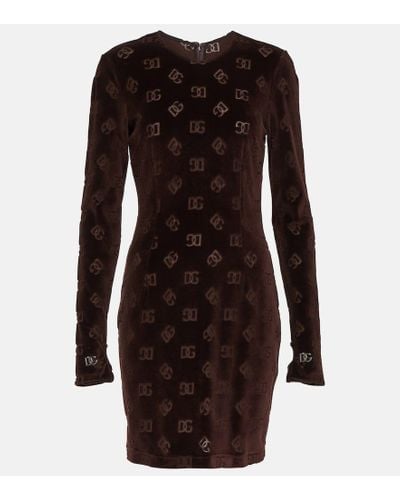Dolce & Gabbana Vestido corto de terciopelo con DG - Marrón
