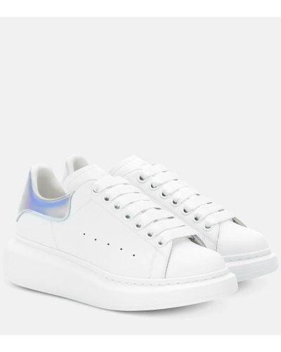 Alexander McQueen Zapatillas de piel con plataforma - Blanco