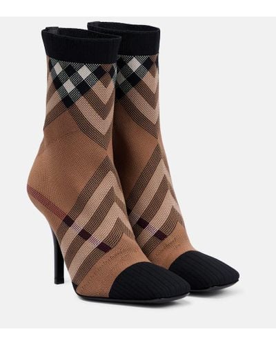 Burberry Sock Boots Aus Kariertem Strick Mit Lederbesatz - Mehrfarbig