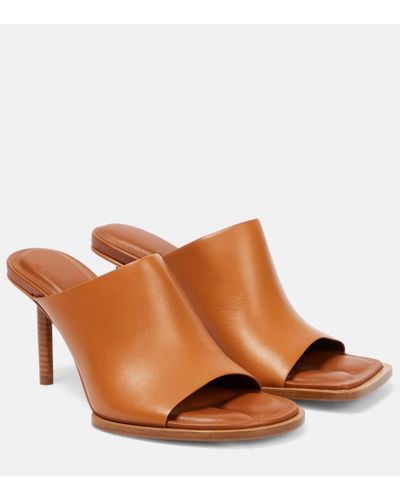 Jacquemus Les Mules Carres Ronds Leather Mules - Brown