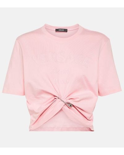 Versace Bropped With Embroidered Logo Pin T-shirt - Pink