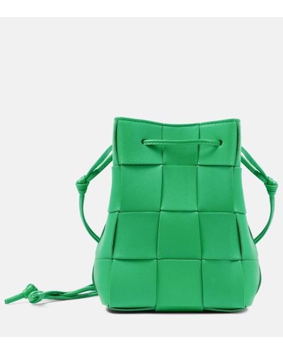 Bottega Veneta Cassette Small Leather Bucket Bag - Green