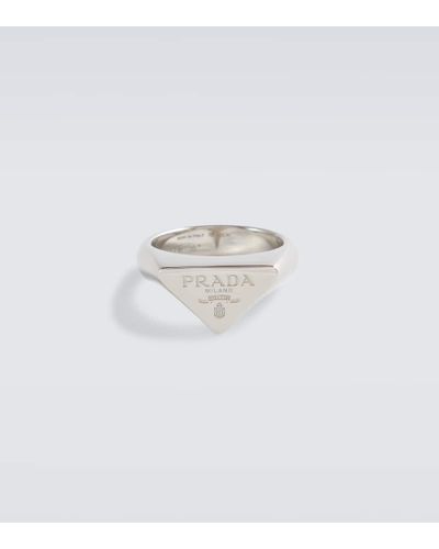 Prada Anillo de plata con logo - Blanco