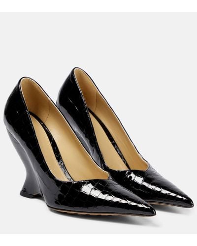 Bottega Veneta Punta Croc-effect Leather Wedge Court Shoes - Black