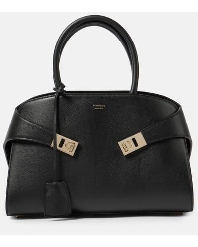 Ferragamo Hug Small Leather Handbag - Black