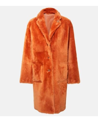 JOSEPH Mantel Britanny aus Shearling mit Leder - Orange