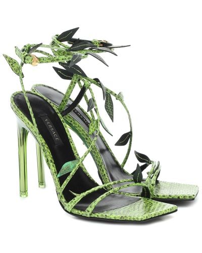 Versace Sandalen aus Schlangenleder - Grün