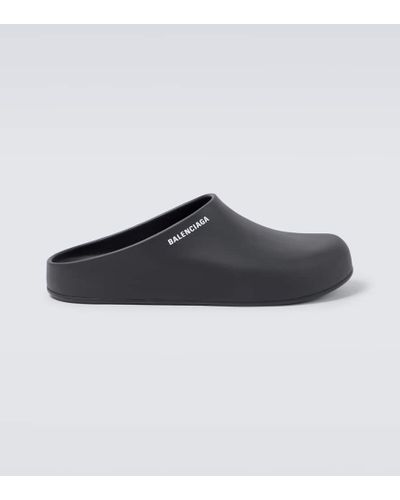 Balenciaga Sandalias con logo estampado - Negro