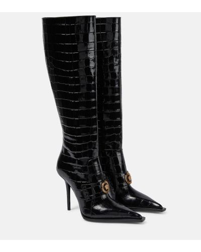 Versace Botas altas de charol grabado - Negro