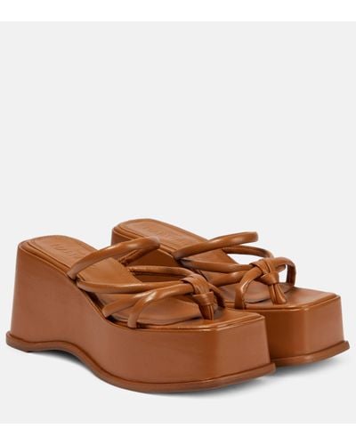 Souliers Martinez Alambra Wedge Platform Leather Sandals - Brown