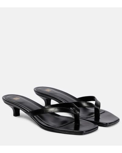 Totême Leather Thong Sandals - Black