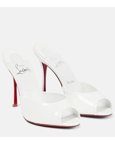 Christian Louboutin Mules de mariee Me Dolly en cuir verni - Blanc