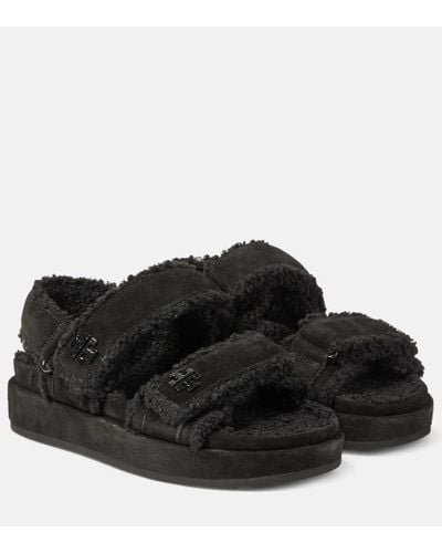 Tory Burch Sandalen Kira aus Veloursleder mit Faux Fur - Schwarz