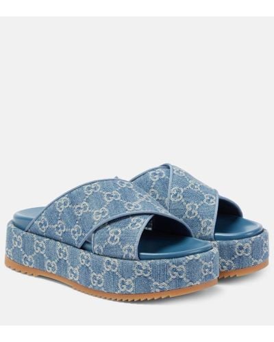 Gucci Angelina Plateau-pantoletten Aus Denim Mit Jacquard-muster - Blau