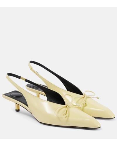 Jacquemus Chaussures à petit talon 'les slingbacks cubisto basses' jaunes - les sculptures - Neutre