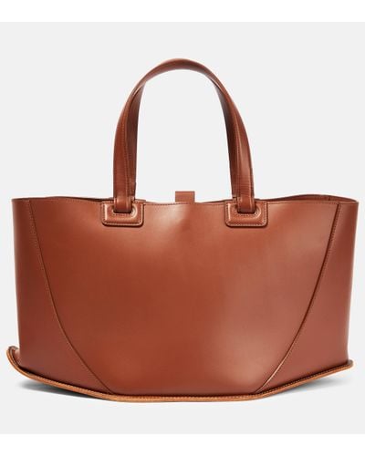 Gabriela Hearst Coyote Leather Tote Bag - Brown