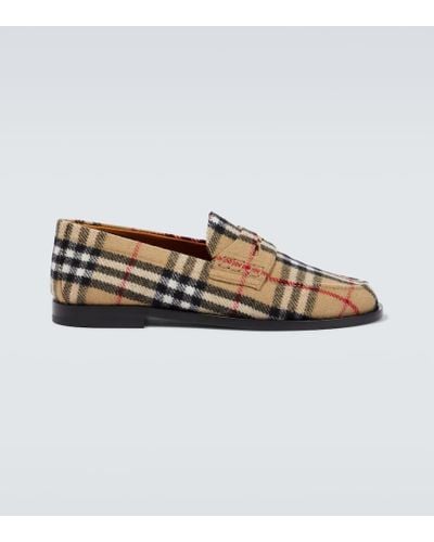 Burberry Loafers Check aus Wolle - Natur